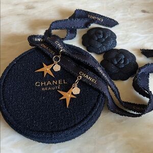CHANEL 2025 Holiday Round Navy Tweed Pouch + Ribbons + Charms | Limited VIP GWP